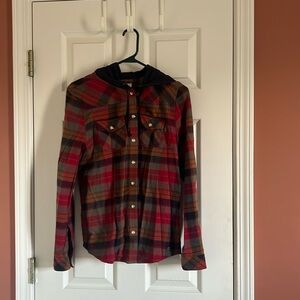 Legendary Whitetails Snap Up Flannel with Hood.